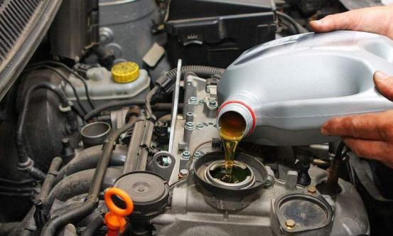 保养顶多换下机油？这4种零件，在保养的时候也别冷落了