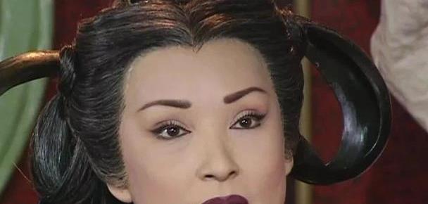 71岁陈莎莉婚姻坎坷，两婚两离至今单身，如今与儿子相依为命