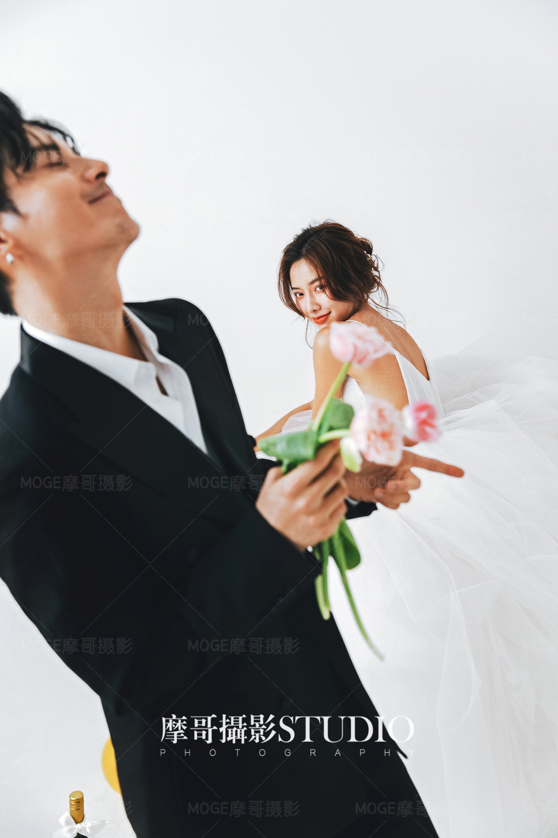 郑州婚纱摄影工作室,新人拍婚纱照后期如何选片的5个小技巧