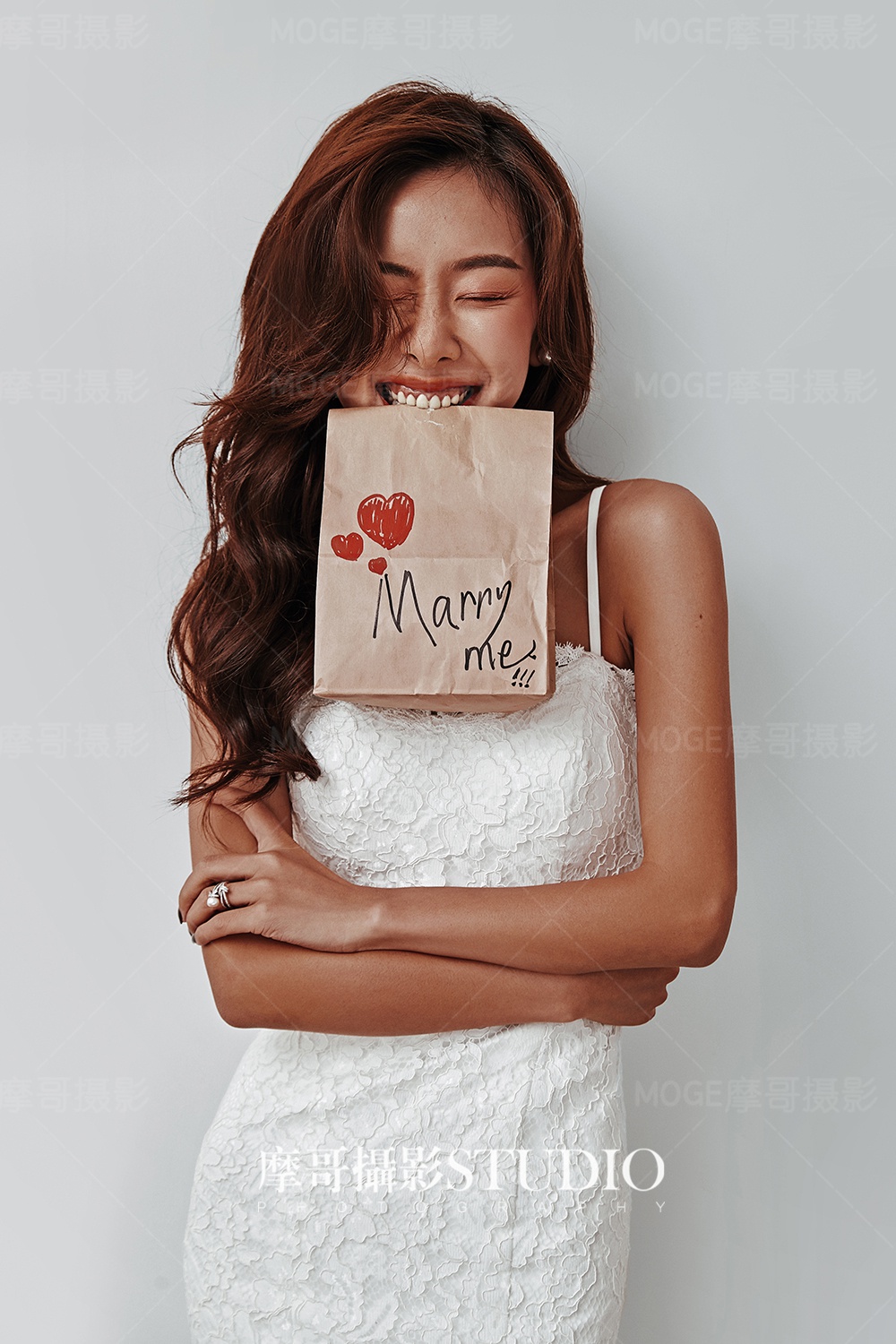 郑州婚纱摄影,拍摄婚纱照应该怎样笑?婚纱照拍摄微笑小技巧