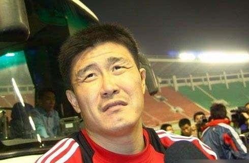 现在的中国足球一哥武磊跟当年国足老大郝海东