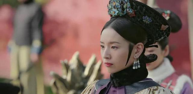 董洁的儿子已经9岁了，和亲爸潘粤明的关系很微妙！