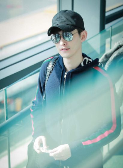 为什么当初郑爽那么喜欢张翰,他到底有多帅?这