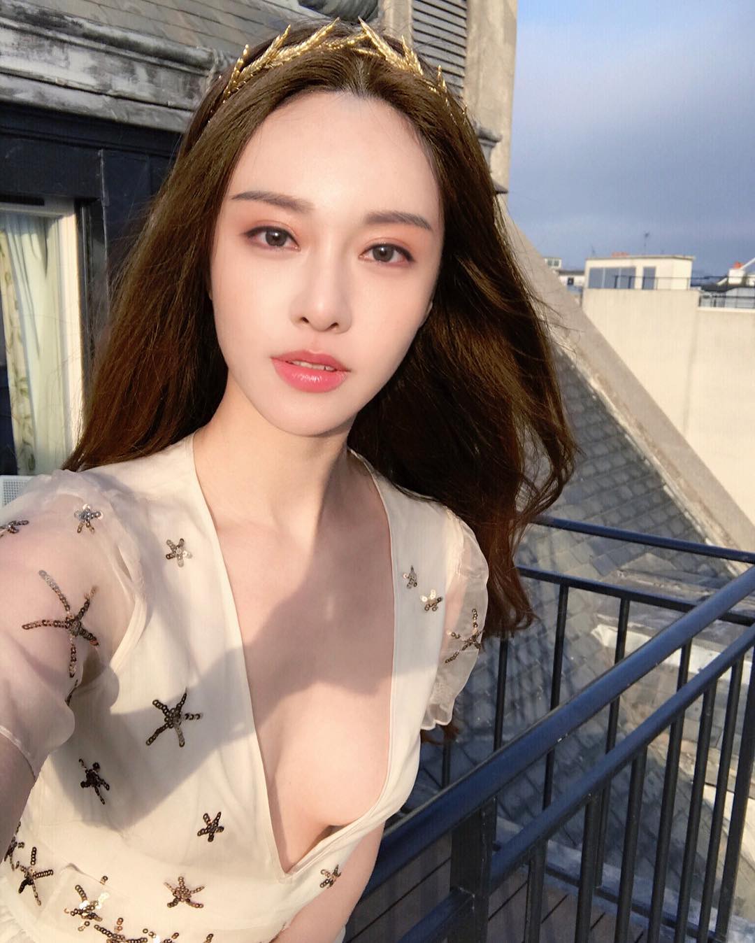 钢琴家李元玲是位健身达人,完美身材和超高颜值展现极致东方美!