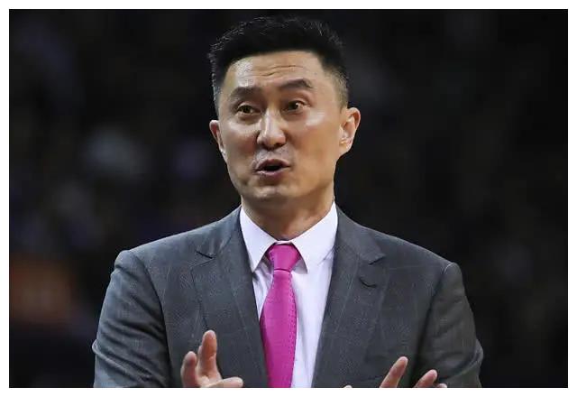 CBA半决赛第一场,广东男篮主场迎战深圳男篮