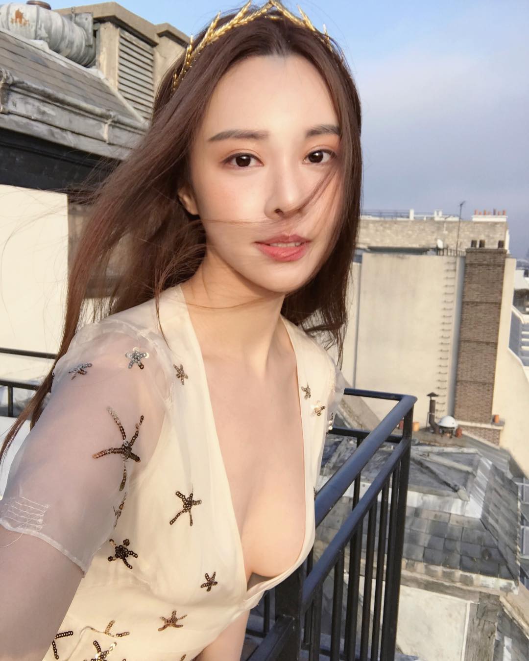 钢琴家李元玲是位健身达人,完美身材和超高颜值展现极致东方美!
