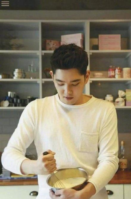 强仁宣布退出Super junior组合，其原因为曾两次酒驾惹出事端