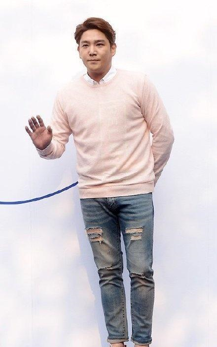 强仁宣布退出Super junior组合，其原因为曾两次酒驾惹出事端