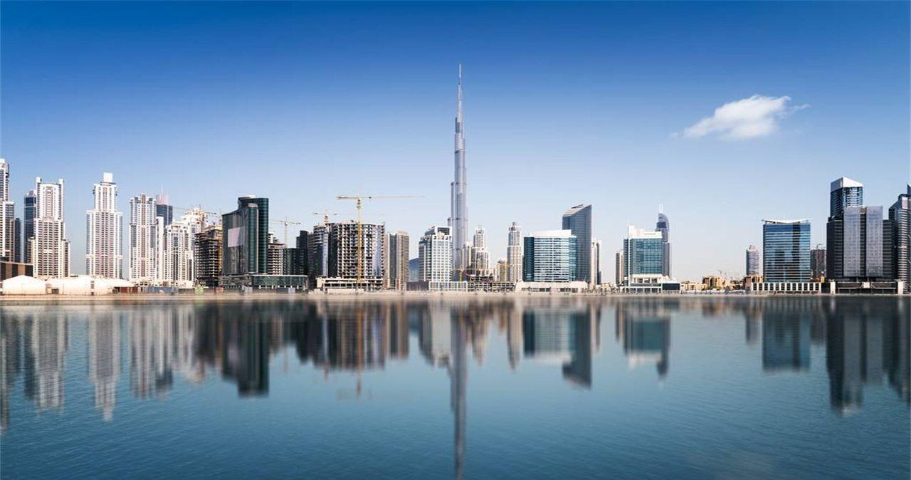 大人国的京城人口大约有多少_有字的头像