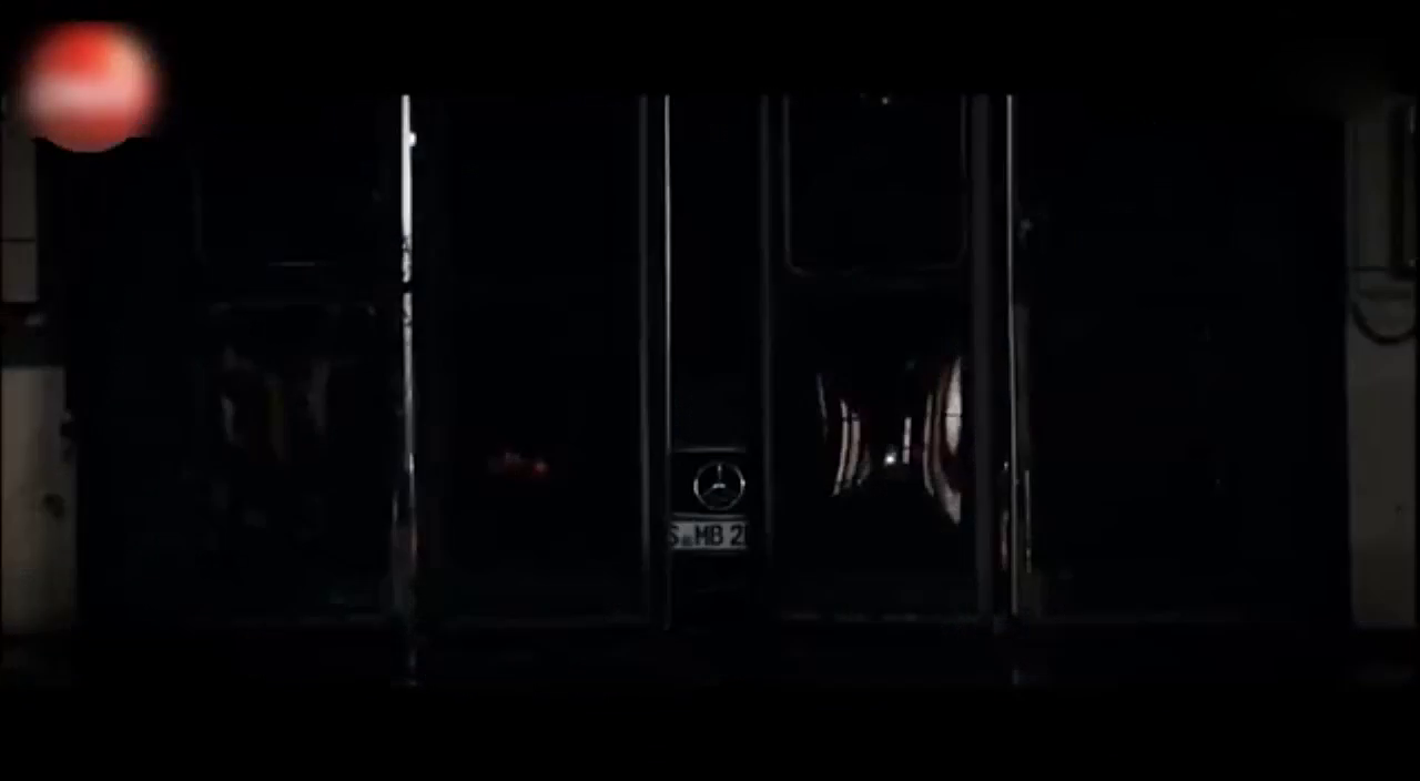 奔驰卡车与轿车的相融合、到底产出什么车 抢先看