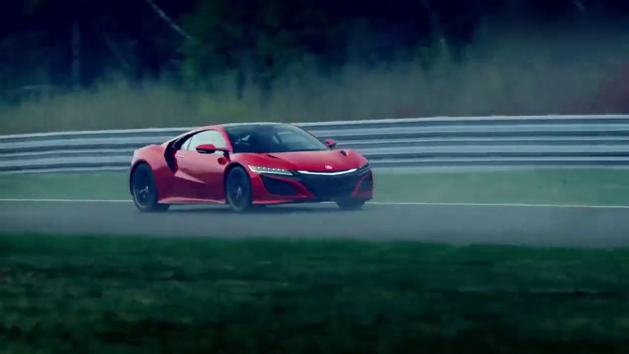 日产GTR对本田NSX，日系最强跑车对决，GTR不改装是真不行！