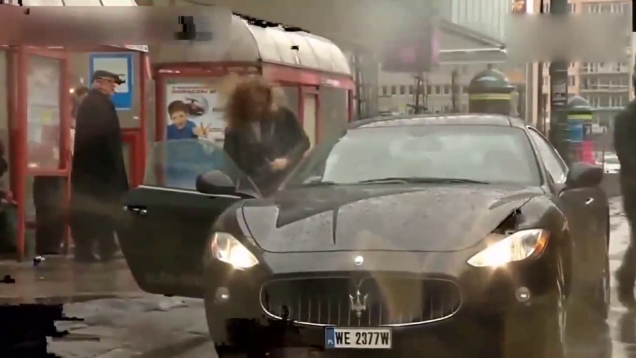 百万跑车飙车车祸瞬间 简直不忍直视