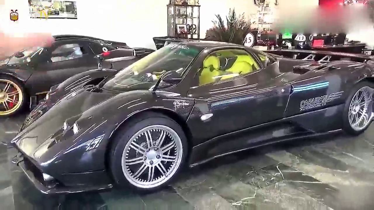 价值3000万的限量超级跑车，坐进车内才知道有多帅气！