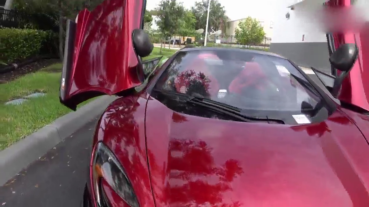 迈凯伦超级跑车，看看内饰是什么样的？还真不一定会启动！