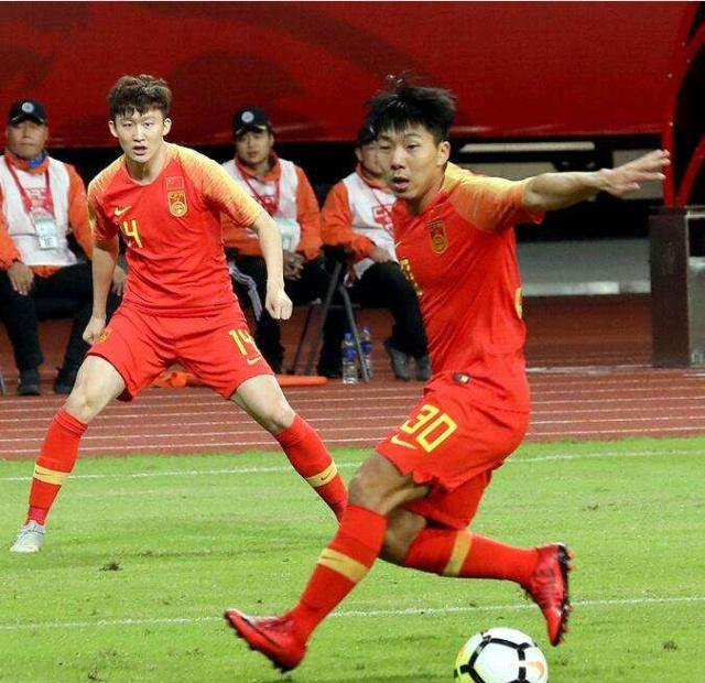 国足今日迎战菲律宾,鲁能悍将表现如何或可左