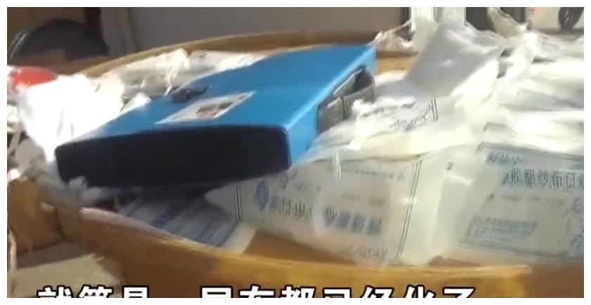 还敢动歪脑筋?商贩竟重新封包2003年口罩,称:我一点也没卖!