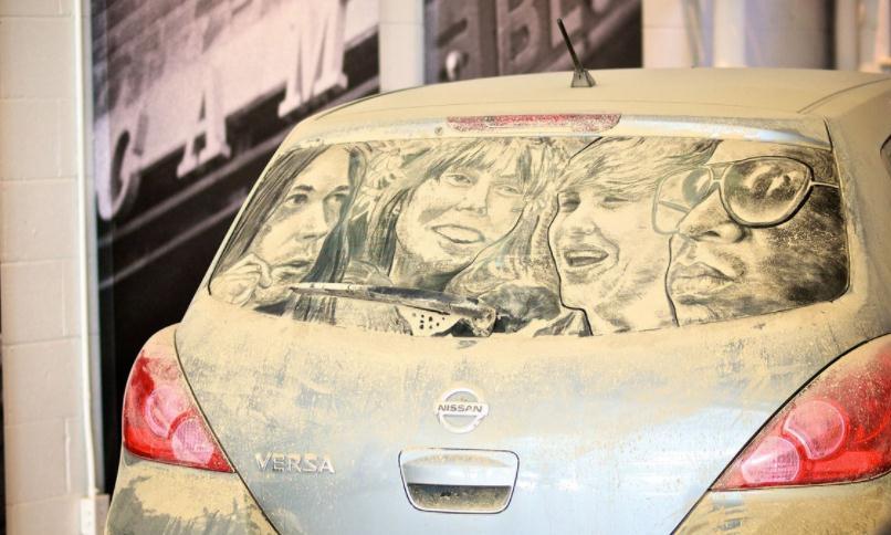 开车5年才知道：车内灰尘多别用毛巾擦，一个土法子，天天开新车