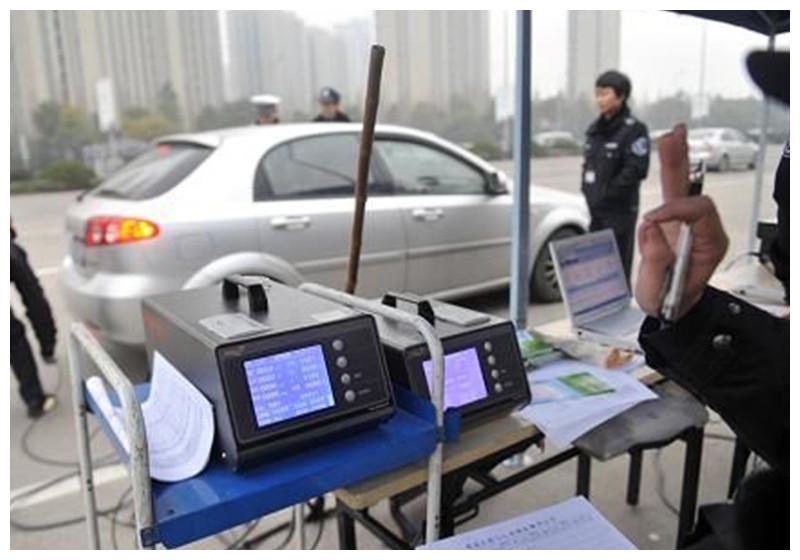 汽车尾气检测不通过?车主:车没问题,油也是好的,为啥不达标?