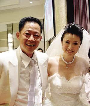 离开徐帆,放弃许晴,最后娶了兰博基尼女总裁,现实版人生赢家