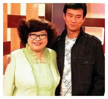70岁郑少秋帅了一辈子,唯一被人指责的就是辜负了她的一片深情