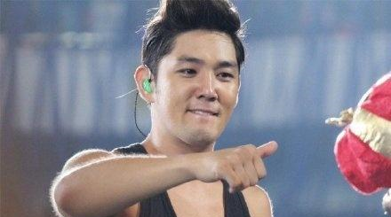 强仁宣布退出Super junior组合，其原因为曾两次酒驾惹出事端