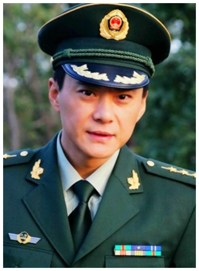 曹颖为何在大红大紫时"下嫁"给王斑,看完这组照片你就