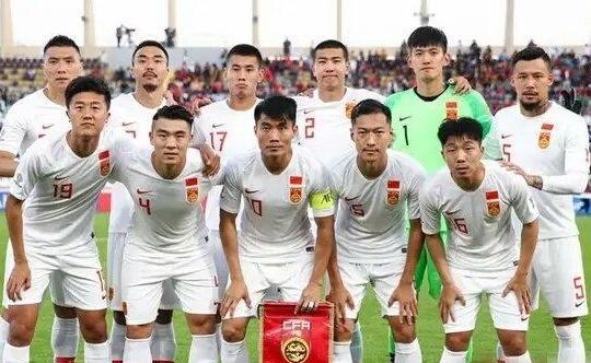 中韩榜首大战上演国足零:二不敌韩国屈居C组第二名