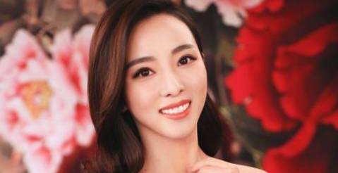 春晚女主持大盘点，董卿再度缺席令人惋惜，而她竟也主持过春晚