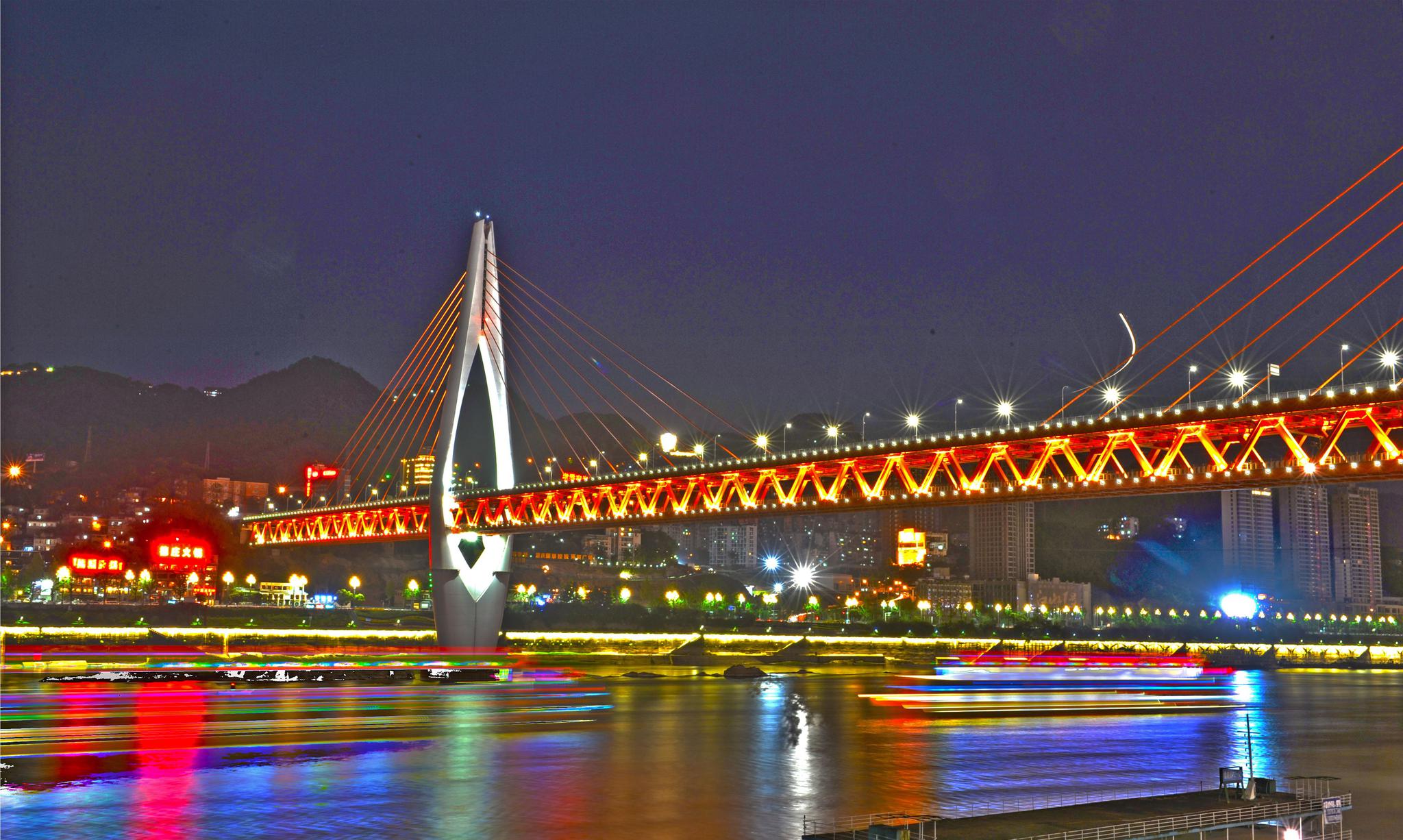 重庆最有特色的交通方式，回忆里的朝天门缆车，何时才能修复？_广场