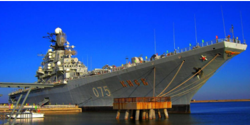 俄罗斯最后的底线?冒烟航母坚决不交给中国,原