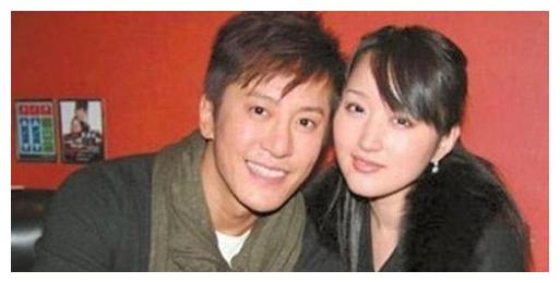 48岁的很低调的毛宁，隐藏这么多年老婆，原来比杨钰莹漂亮