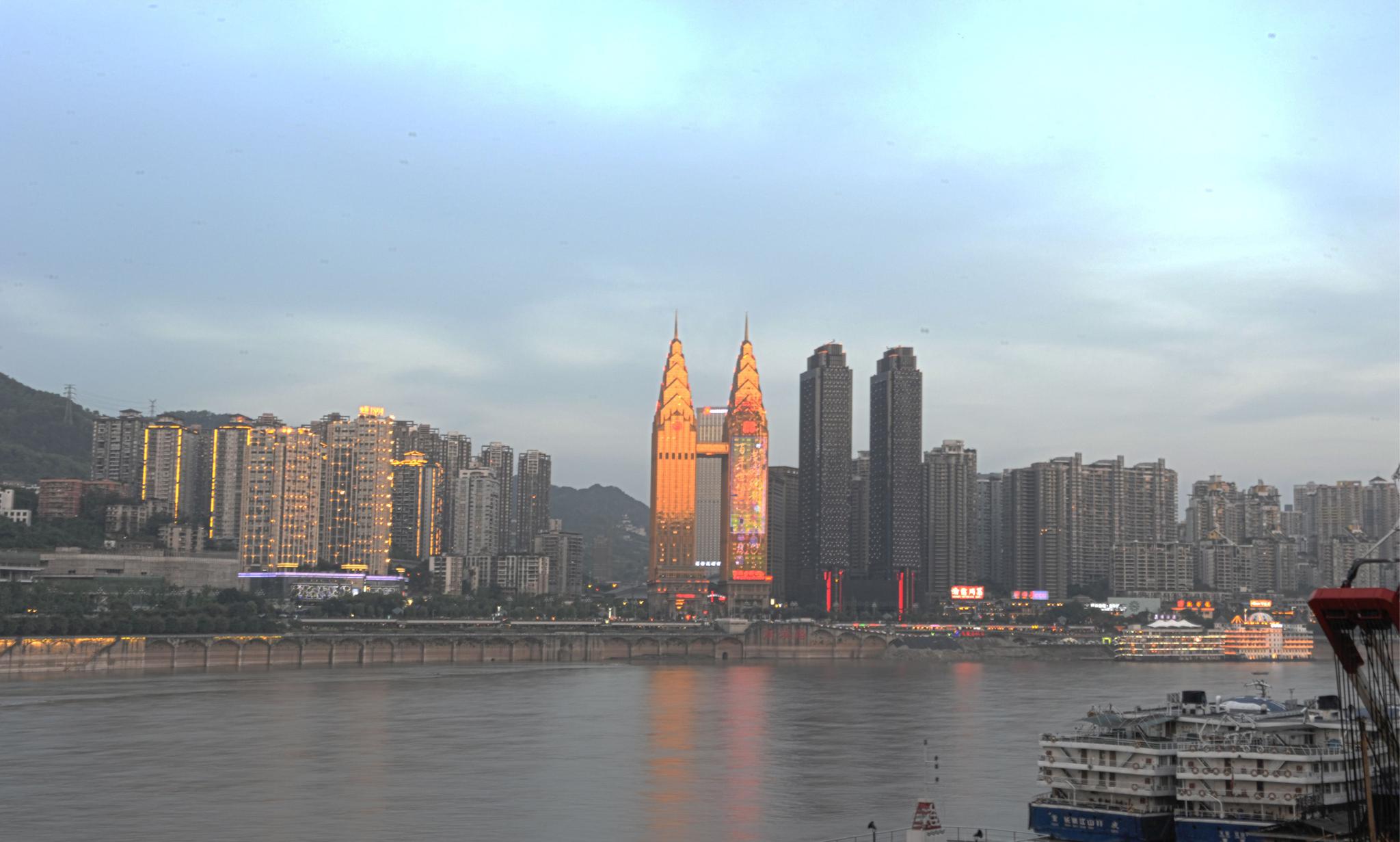 打到多高的子弹掉下来能伤人？...