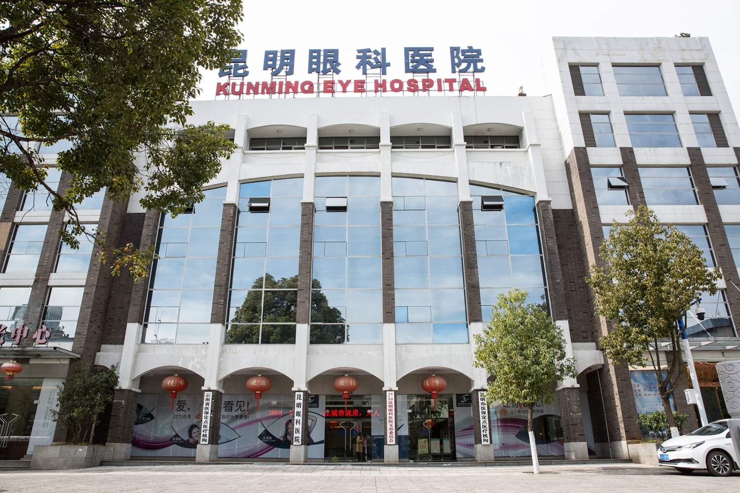 眼科医生排行_中国9位眼科医生入选全球白内障专家国际排名前100名(2)