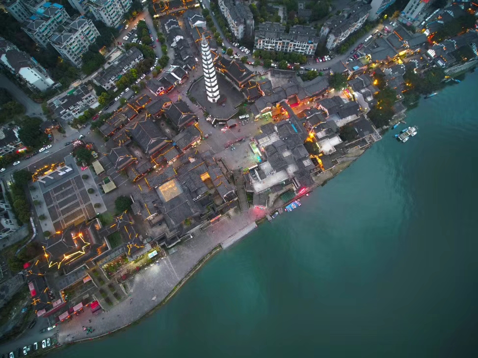 根据内部消息透露,钦州文峰路哪条小巷子有2025：2025年钦州文峰路哪条小巷子有2025的最新动态