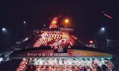 春运拥堵的回家路，电动汽车，又被扯掉了一块遮羞布？