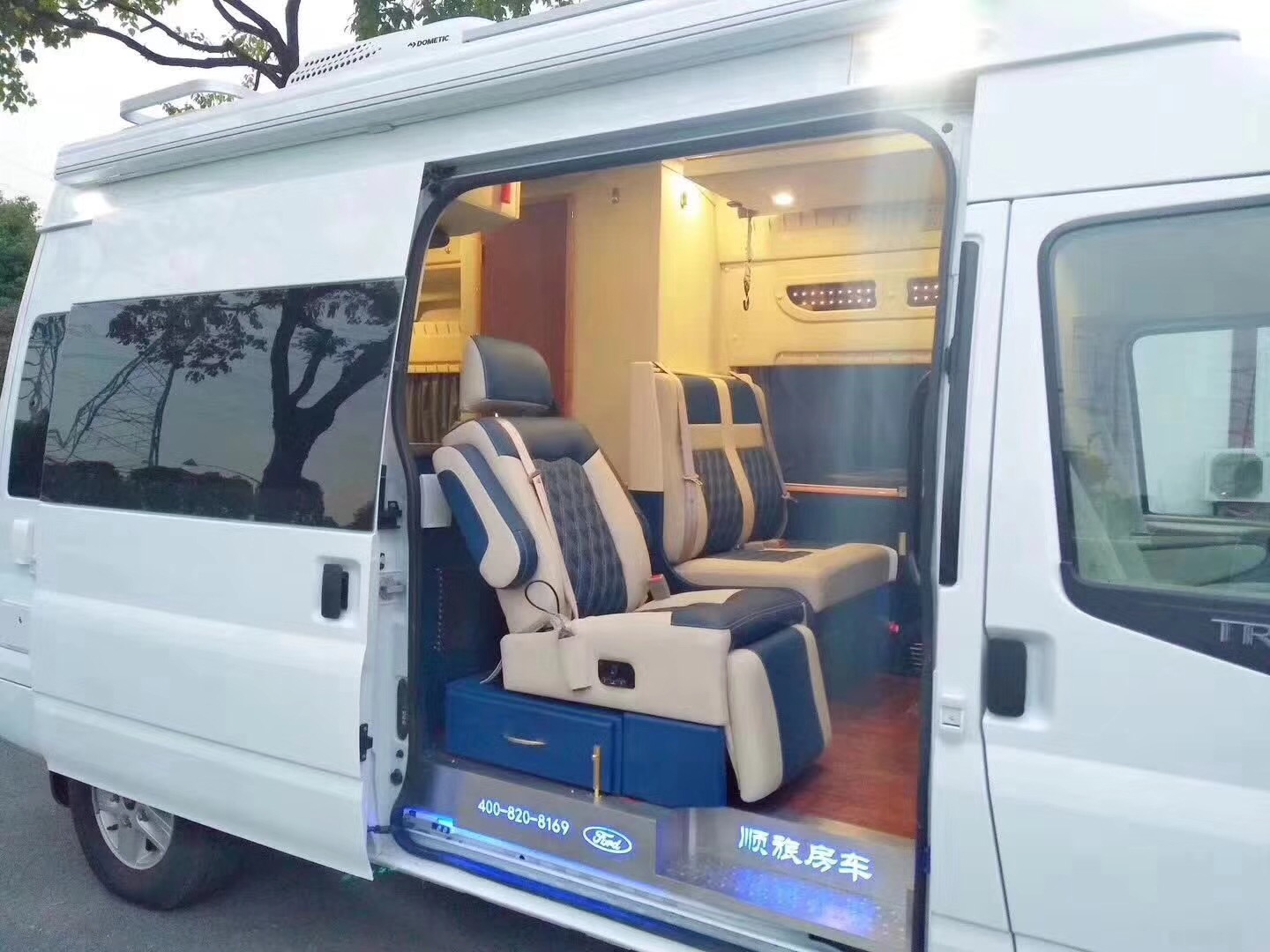 好车推荐 | 可满足5人左右的顺旅福特乐途版房车