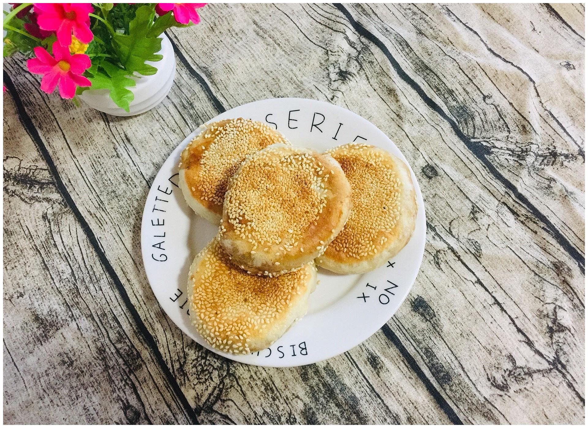 麻酱芝麻烧饼的做法