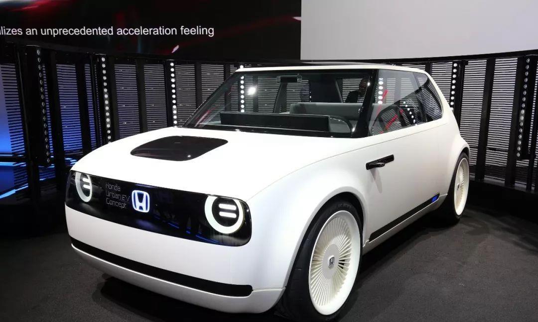 本田UrbanEV将于3月亮相复古与呆萌集于一身