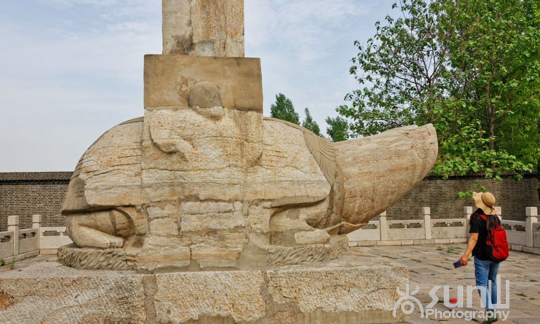 五亿人口石碑_五爷庙照相石碑(2)