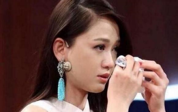 隐瞒10年，陈乔恩终于承认自身缺陷，怪不得霍建华会娶林心如