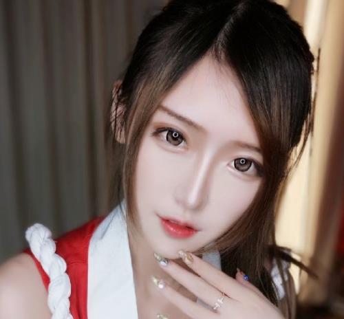 cosplay腐团儿不知火舞,cosplay古装男 腐团儿cos不知火舞,颜值身材太完美,粉丝:角色都没你美!