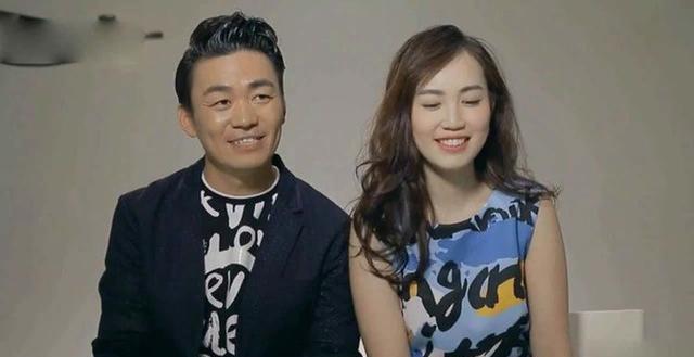 马蓉为女儿庆祝8岁生日，豪车后备箱备惊喜，王子珊高兴到跳起来
