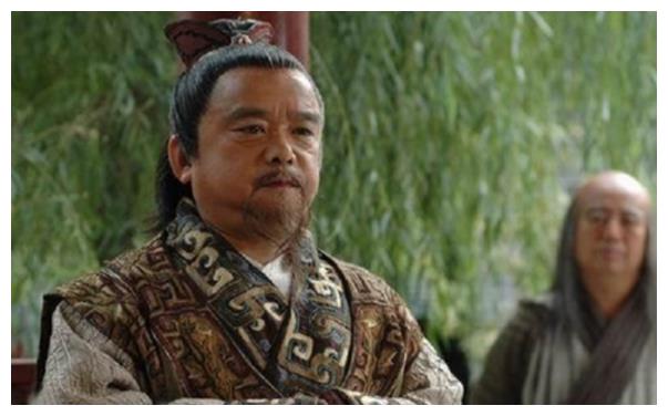 中国最红矮星的他，身高只有1.28米，娶4任老婆个个漂亮