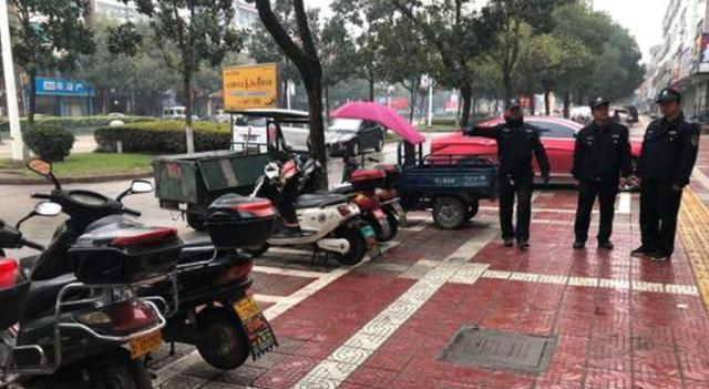 新国标实施后，买电动车的人多吗？经销商倒苦水：一星期卖三台！