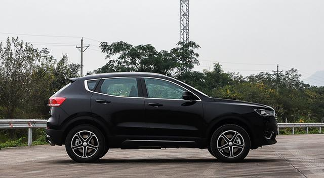 哈弗最拖后腿的一款SUV,标配1.5T,7.39w可入手