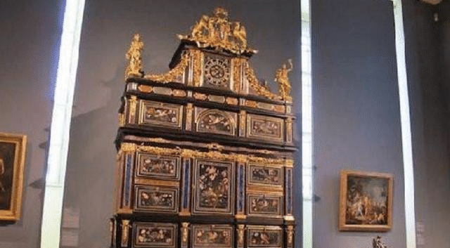 世界最贵的古董排行榜_全球最贵宝物排行榜,最贵的1克卖2亿!