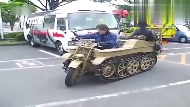 9个轮的改装车，上路就不怕被交警扣吗？