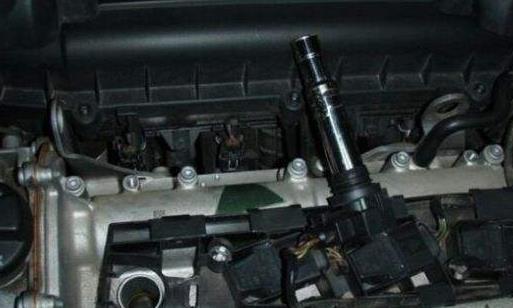 养车八年才知道，车子保养需换这四个地方，单换机油没啥卵用