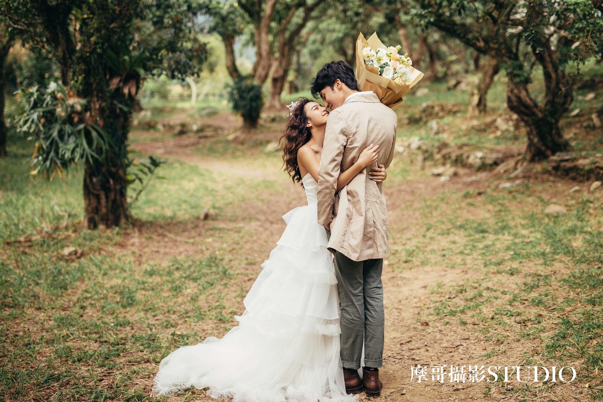 摄影工作室婚纱照_定制摄影工作室婚纱照