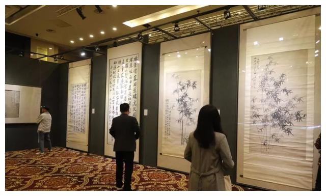 从石涛到八怪：扬州画坛三百年